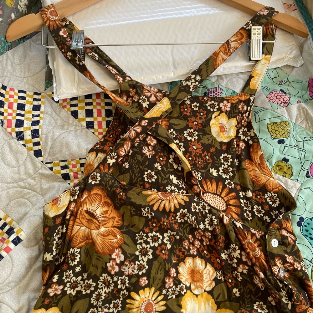 Desert Daisy Pinafore - Picture 8 of 12